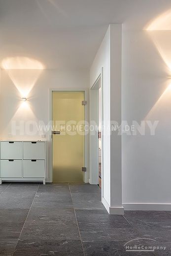 ***Abitare tranquilli e con stile a Harlaching! Moderno appartamento di 2 locali arredato con mobili di alta qualità e ampio balcone – b9cc6cffc81dd80cb5d29e6e4addf96521385244.jpg