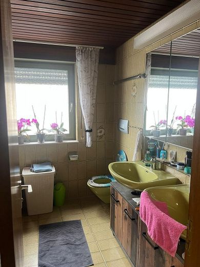Familien Traum große gepflegte DDH Doppelhaushälfte in Neckarhausen – Photo 21