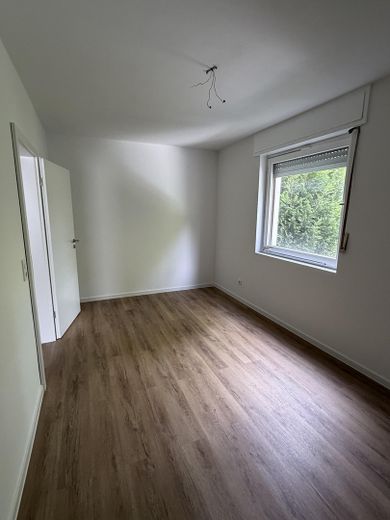 Yenilenmiş ikiz ev, garaj ve teras – Stieghorst – Kinderzimmer OG
