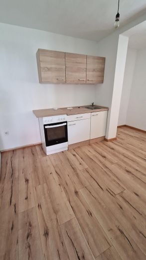 Attraktives Grundstück mit Altbestand und Bergblick – Sanierung oder Neubau möglich – Appartment