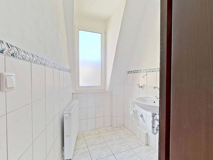 3-Zimmer-Dachgeschosswohnung mit Nürnberg-Sündersbühl – Ansicht I: Bad