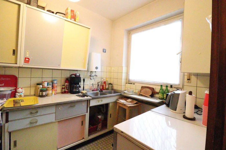WRS Immobilien - käuferprovisionsfrei - Wiesbaden-Bierstadt - Villa in ruhiger bevorzugter Wohnlage – Küche - Einbauküche