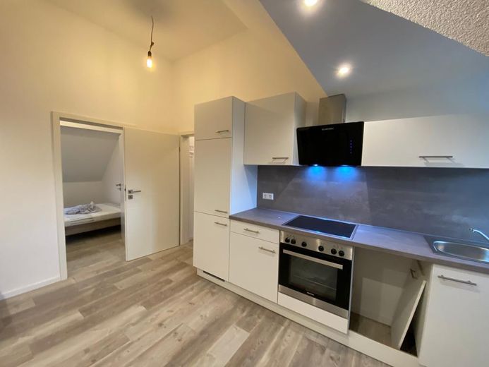 # 2,5-Zimmer # EBK # Tageslichtbad # neu saniert # zentrumsnah #Nordstadt – Küche