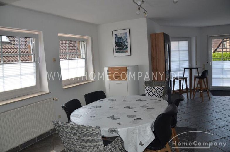 Großes Haus, möbliert, 6 Zimmer, Terrasse /Garten, Balkon, geeignet für bis zu 6 bis 8 Personen. – c5fb4f8139947e42ff06e8ff66787d29b58b03e3.jpg
