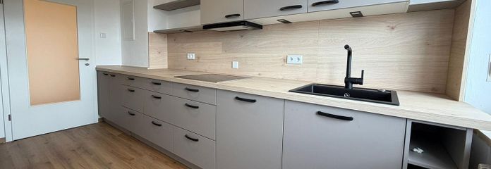 Sanierte 2-Zimmer-Wohnung mit Balkon im Westend, nahe Theresienwiese – Küche