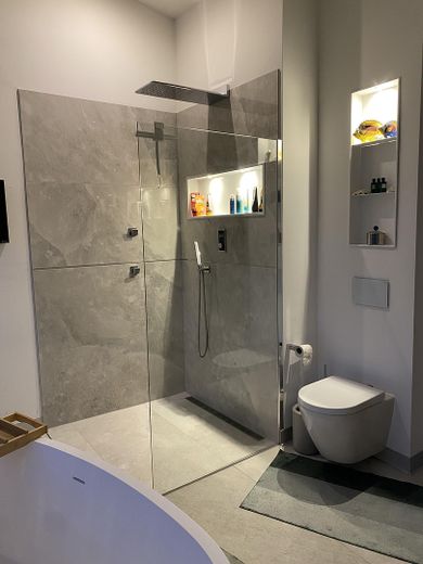 Mönchstockheim Architektenhaus - trifft auf grenzenlose Aussicht – Bad_Dusche_WC_1.OG