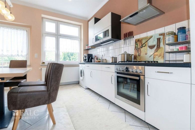 +++ Mehrfamilienhaus in toller Lage und mit guter Rendite +++ – Küche Wohneinheit 2