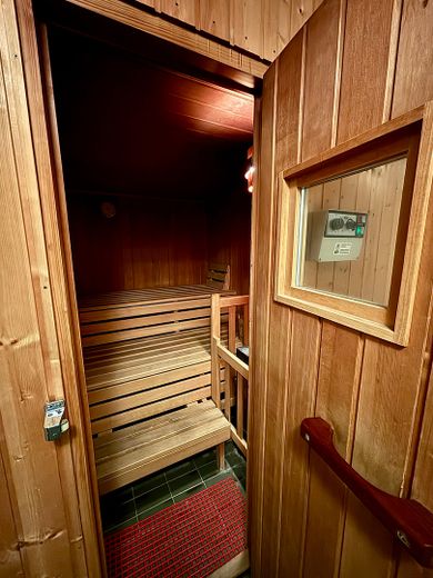 Umeblowany luksusowy apartament w Monachium-Harlaching, w wyjątkowej lokalizacji – w zasięgu spaceru od Izary – Zdjęcie 2