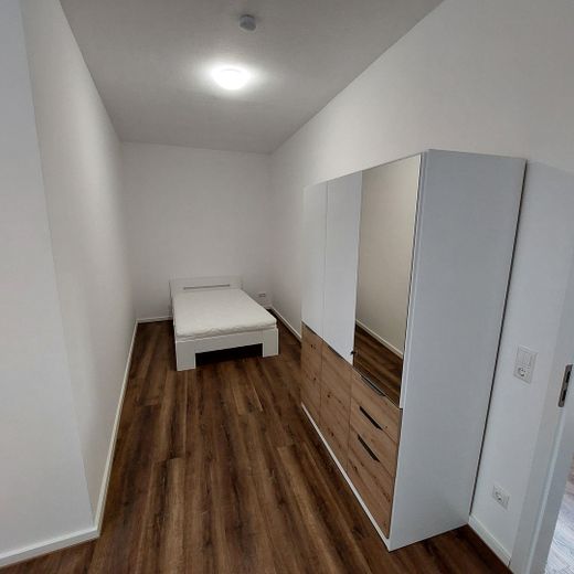 2 WG-Zimmer in 5er WG, 20 und 21 Qm groß, Küche, Essecke, 2 Duschbäder/WC, 2 WC Darmstadt-Stadtmitte – App.3 Schlafbereich