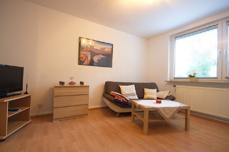 Hell, zentral und ruhig: Modern eingerichtete Wohnung für Zeiträume ab 3 Monate zu vermieten. – 8bcea9e11e5d723313e96a28f8667e9715459714.jpg
