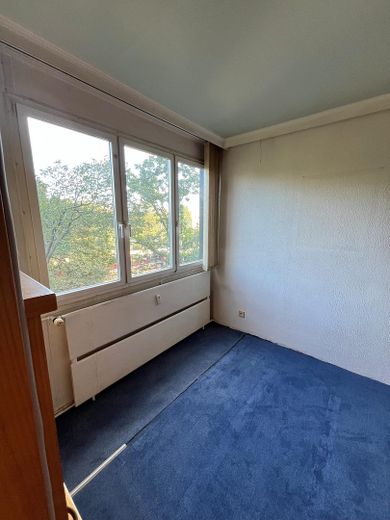 Apartamento de 2 habitaciones disponible para ocupar en el Hansaviertel – Schlafzimmer_Ansicht 2