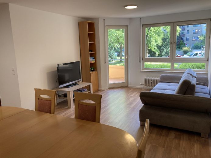 Möblierte 73m² Wohnung mit Balkon und Tiefgarage in ruhiger, zentraler Lage für Familien & Pendler – Foto 10