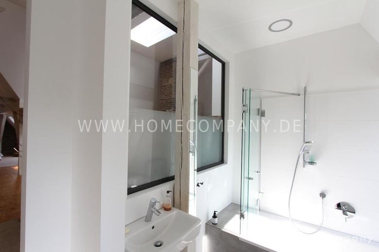 Voll möbliertes Loft in historischer Villa in direkter Rheinlage in der Bonner Südstadt! – 9f9bda594cce64b8ccb45c588b8cd171c71190ed.jpg