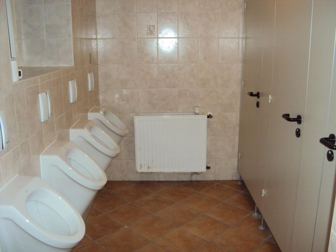2 Objekte als TOP Investment in exponierter Lage – Gstro Toiletten