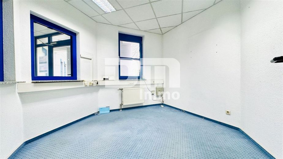 Vielseitiger Gewerbekomplex Halle + Büro / Freifläche - Top Infrastruktur direkt am A44 / A49 Kreuz – EG Empfang Büro