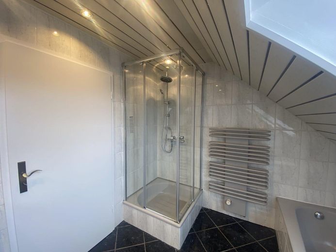 Dusche