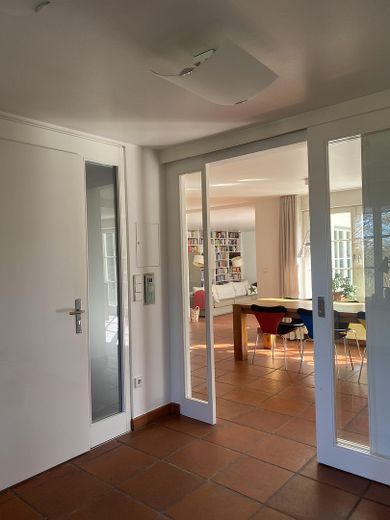 Entrée/Blick Wohn-Essbereich 