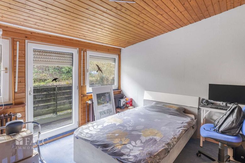 Großzügiges Zweifamilienhaus in Eberbach - 230 m² Wohnkomfort mit vielseitigen Nutzungsmöglichkeiten – OG Schlafzimmer 1