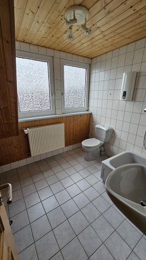 Duschbad Appartement DG rechts