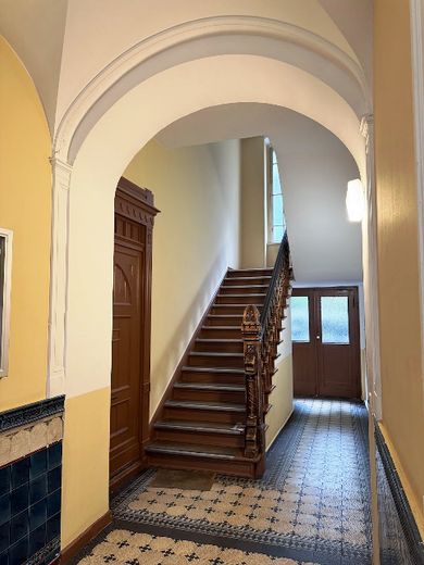 Renovierungsbedürftige Altbauwohnung mit Balkon in Schöneberger Kiezlage – Foto 3