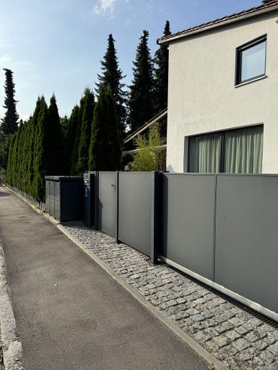 Casa unifamiliare progettata da un architetto con soleggiato orientamento sud-ovest – Hausansicht