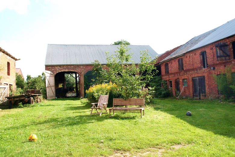 Blick in den Vierseitenhof - 2