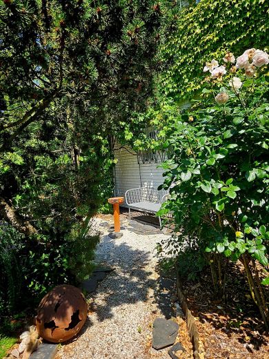 Top gepflegtes Haus*traumhafter Garten*zentrumsnah & naturverbundener Stadtteil Köln*3 Wohnkonzepte – Sonnenuntergangsplätzchen