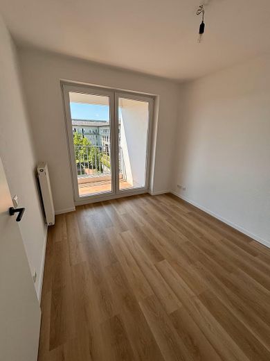 Renovierte 2 Zimmer Wohnung mit Loftfeeling in Pankow / Französisch Buchholz – Ausblick SZ auf Balkon Loggia