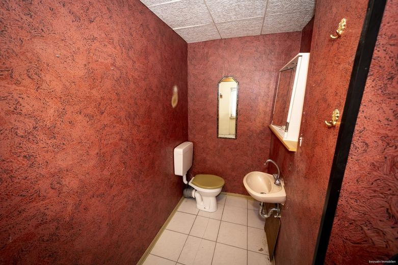Toilette Dachgeschoss
