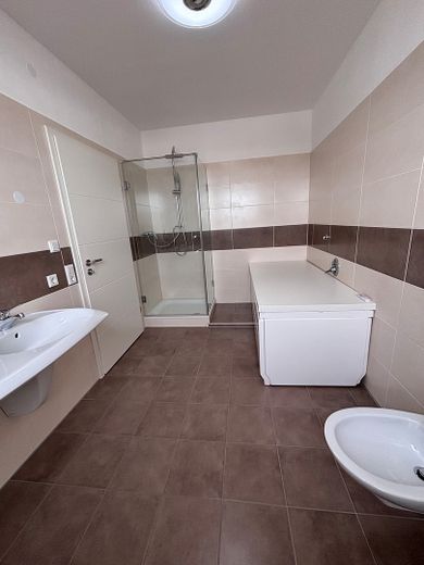 TOP STUDIO-Wohnung IDEAL Büro+Wohnen(3+4.Stock,7 Räume,gr.Balkon,) Panoramaalpenblick (GF ca. 185m2) – gr.Bad,WB, BW+Dusche, WC,Bidet