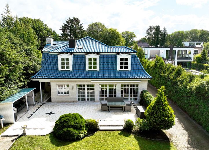 Exclusive villa in Hamburg-Hohensasel – elegance, privacy & quality of life – Foto 4