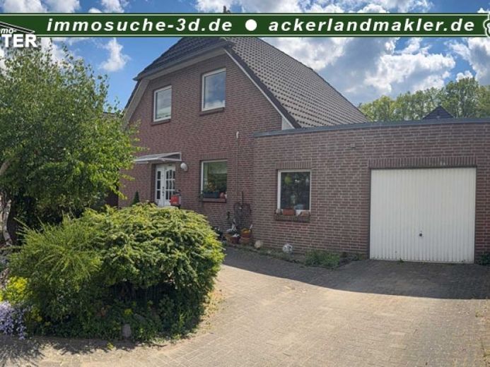 Der Preis stimmt - EFH mit Garage, Carport, Garten in See- und Waldnähe – Foto 1