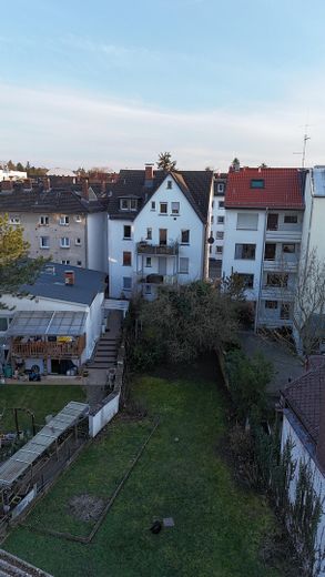 Bell'appartamento condiviso appena ristrutturato a Darmstadt-Mitte, con canone tutto incluso di 675€ per camera – Wohnlage & Garten