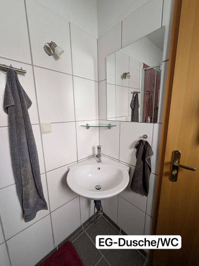 Casa unifamiliare indipendente con giardino e garage a Rheinböllen – Foto 7