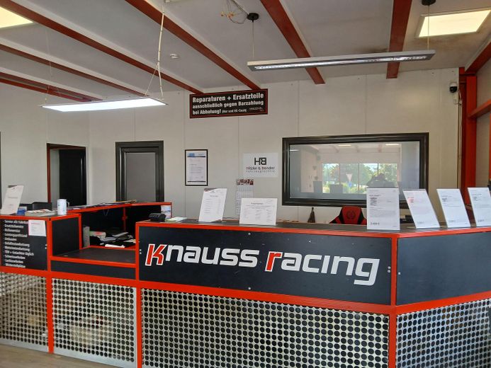 Officina automobilistica - capannone commerciale – Empangstheke