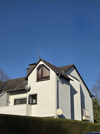 Hochwertiger 2-ZKB-Wohntraum, 2 Balkone, Feldrandlage, Provisionsfrei – Außenansicht