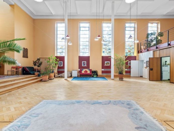 Genehmigung zur Umnutzung erteilt - Himmlisch wohnen, architektonisches Meisterstück für Visionäre! – Foto 1