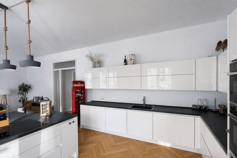 Küche mit Kücheninsel