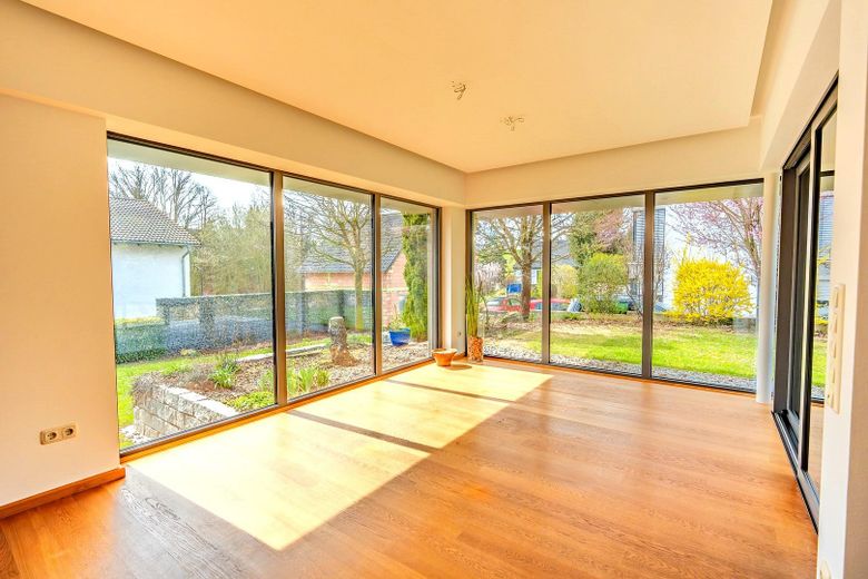 Attraktives Wohnen in Fürth-Vach: Gepflegtes Einfamilienhaus mit separater Einliegerwohnung – EG_Wohnzimmer_Anbau