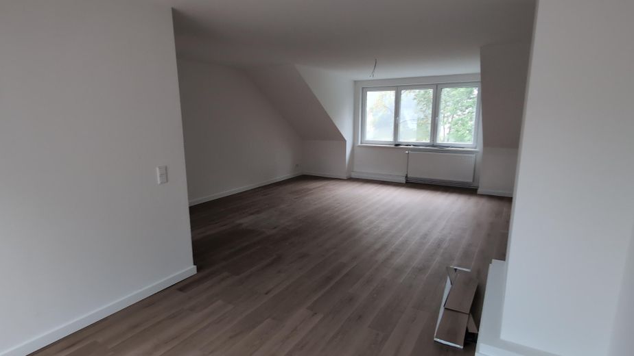 Luminoso appartamento di 2 locali (mansarda, ca. 70m², prima occupazione!) – Foto 10