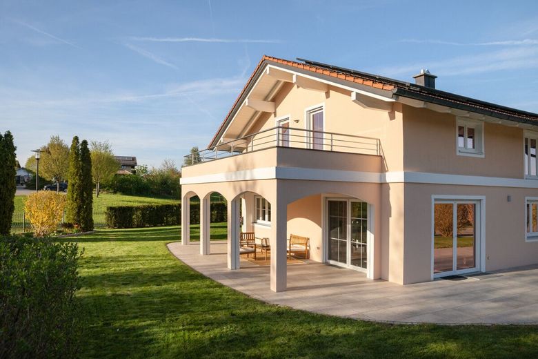 Jezioro Penzinger See tuż obok – dom rodzinny o powierzchni mieszkalnej 265 m² – Großzügiges Zuhause mit Garten