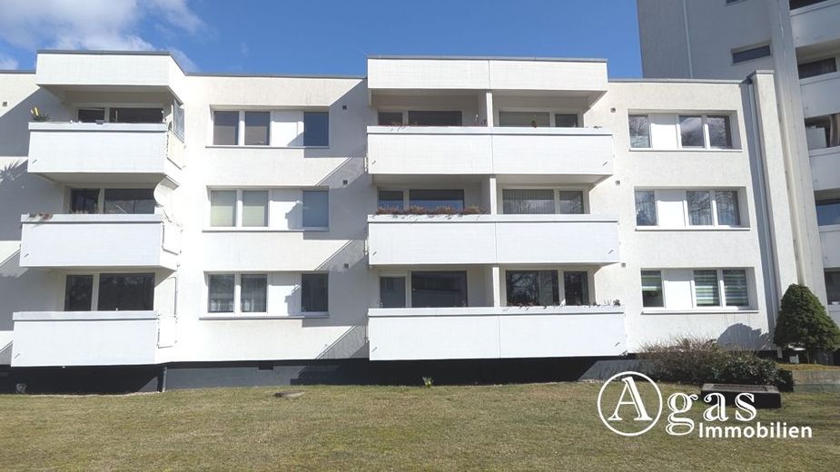 Vermietete 2-Zimmer-Wohnung mit Balkon in Charlottenburg – Außenansicht