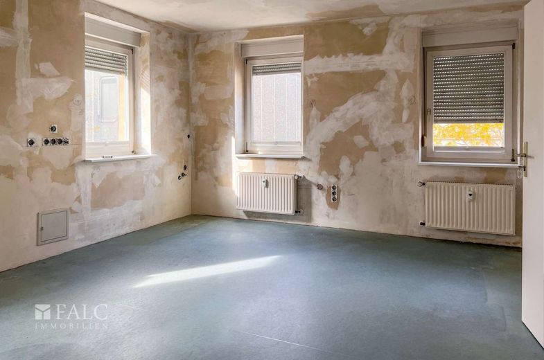 Flexible Praxis- oder Büroräume im 1. Obergeschoss - Ausbau nach Absprache möglich – Zimmer-3