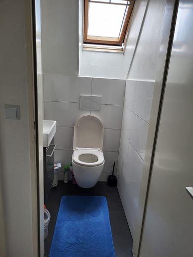 2-Zimmer-Wohnung in Heilbronn, zentrale Lage, 2 Keller – WC Bild 1