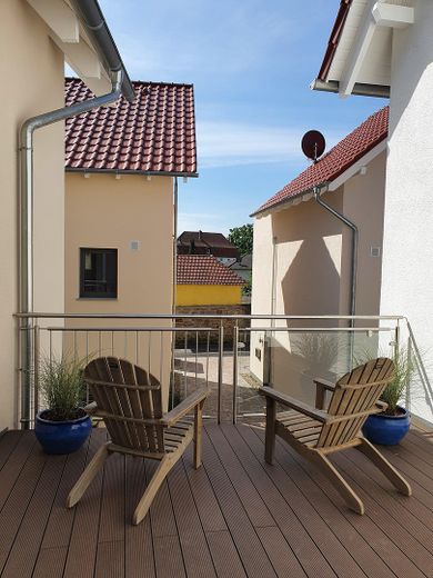 Sehr schöne 2-Zimmer-Wohnung mit Balkon im Herzen von Hofgeismar – Gemeinschaftsterrasse 1. OG