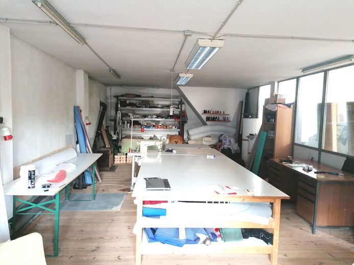 Stilvoll saniertes Herrenhaus auf 3.794 m² Grundstück – Foto 19