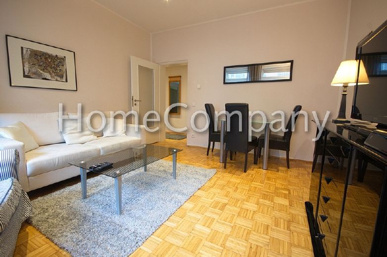 Ansprechend eingerichtete Wohnung mit W-LAN, zwei Schlafzimmern und Terrasse Nähe Steeler Ortskern – 55b7ffd6c913bd0cf5a6c07a6b72904304275237.jpg