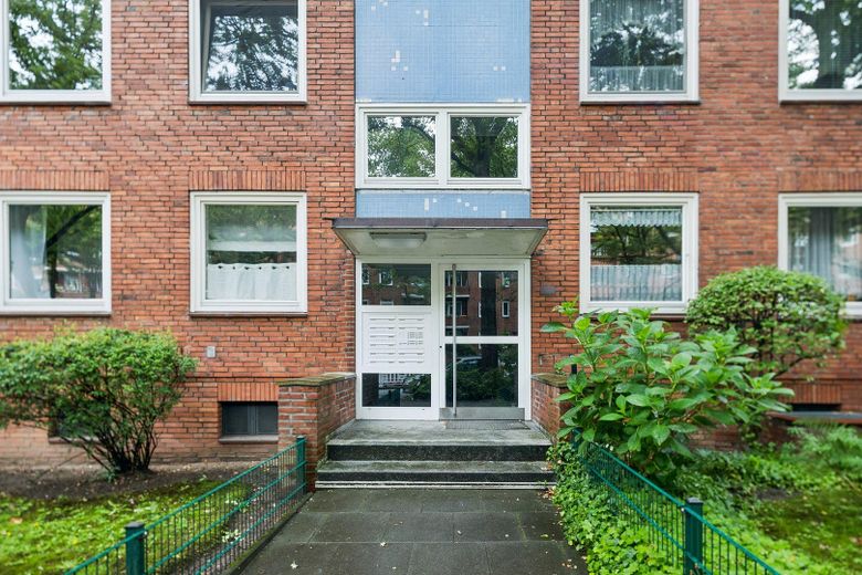 Renovierungsbedürftige Wohnung - direkt vom Eigentümer! – Hauseingang
