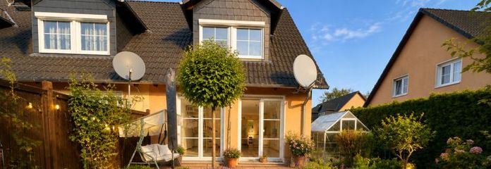 Casa a schiera di testa adatta alle famiglie con giardino e molto spazio in posizione top a Berlino-Spandau