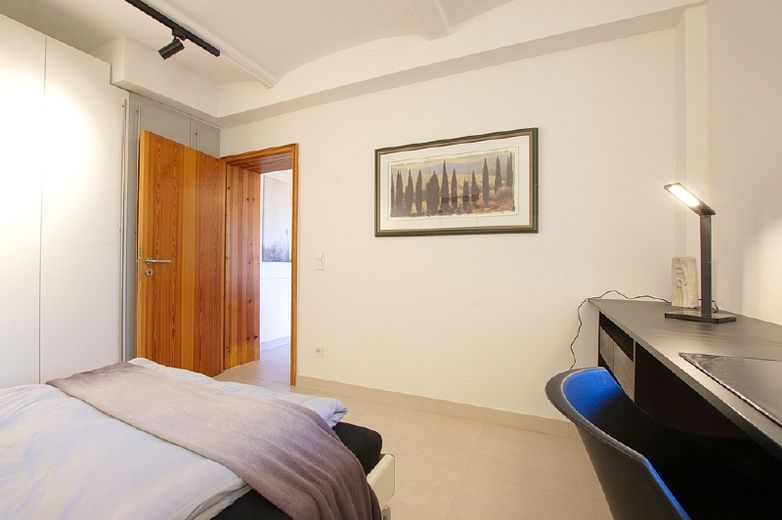 Klassisches Design, Terrasse mit Ausblick, KFZ-Stellplatz: Top-Wohnung in einer der beliebtesten Lagen von Bochum – 16e1b565dc10ad0f04c7a87a6b44525758d26d2d.jpg